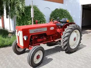 McCormick international B 414 Diesel
