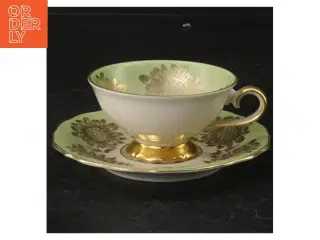 Porcelæn tekop og underkop med blomstermotiv fra Bavaria