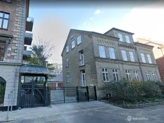 Egen garage med aut. port Sankt Knuds Vej 3