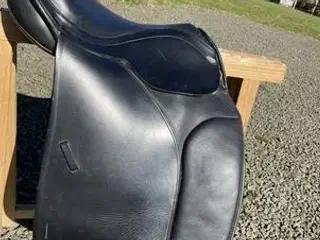 KenTaur Kari sadel str. 17” sælges