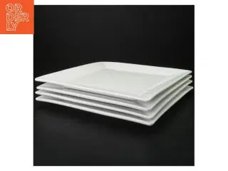 4 Hvide firkantede tallerkener fra Trend (str. 25,5 x. 25,5 cm)
