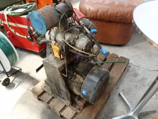 MOTOR.