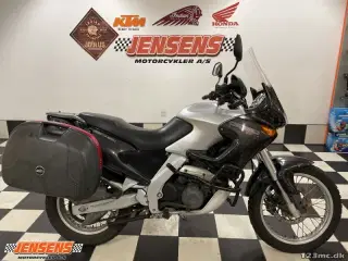 Aprilia Pegaso 650