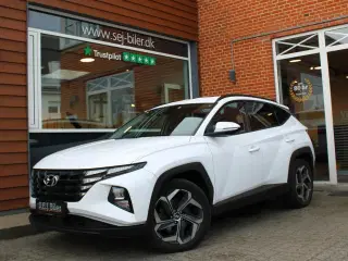 Hyundai Tucson 1,6 T-GDI  Plugin-hybrid Essential 4WD 265HK 5d 6g Aut.