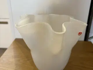 Glasvase hvid 18cm