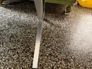 Feltseng aluminium 