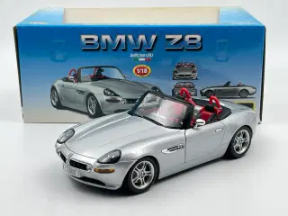 1998 BMW Z8 Roadster e52 - 1:18