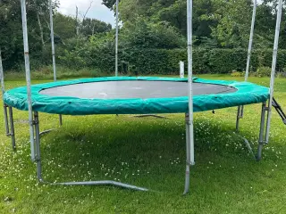 Trampolin bortgives