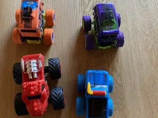 4 Monster Jam  biler 