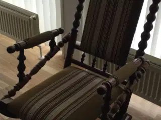 Fin rokkestol sælges