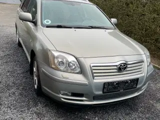 Toyota Avensis  1,8 