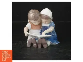 porcelænsfigur af små børn fra B&G (str. 10 cm)