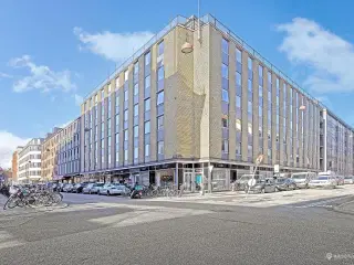 Bred facade og fint kundeflow mellem Rundetårn, Købmagergade og Gothersgade