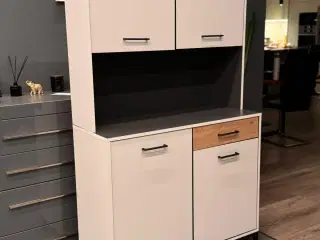 Nyt køkkenskab / opbevaringsskab