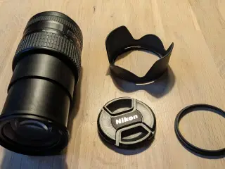 Nikon tele objektiv 18 - 300 mm