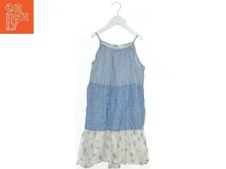 Sommerkjole med striber og blomsterprint fra H&M (str. 122)