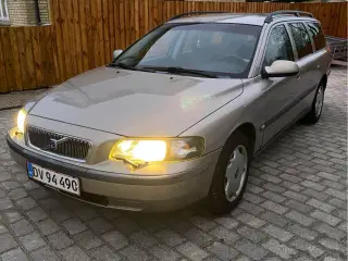 Volvo v70 2,4