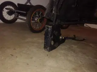 Kaleche og stativ til BMW E30