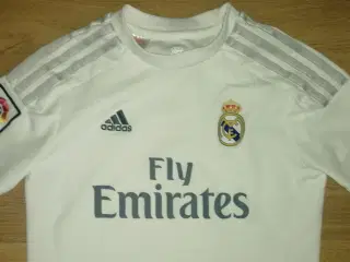 REAL MADRID C.F. HOME 2015-16, STR. 12 ÅR