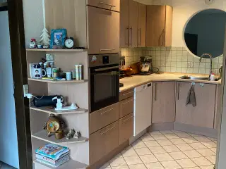 Køkken + hårdehvidvare