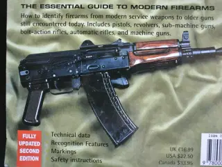 jane's guns recognition guide, by ian hogg, emne: 