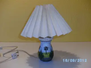 bordlampe med perler