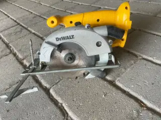 DeWalt stiksav uden batteri 