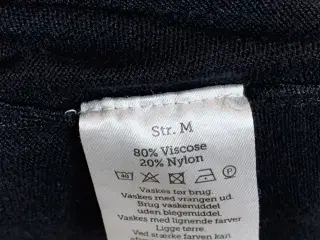Klassisk fintstrikket blusekjole