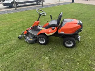 Husqvarna r214Tc