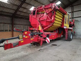 Grimme SE 150-60 med hjultræk lavet som en 1700 mm indføring