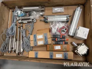 Lot - aktuatorer, cylindre, motor og øvrigt - 1 palle