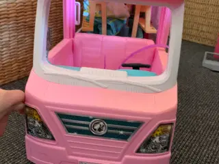 Barbie autocamper med tilbehør