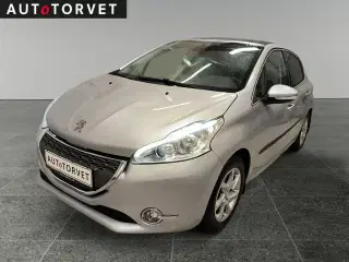 Peugeot 208 1,2 VTi Allure Sky