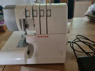 Singer overlocker 14SH754 