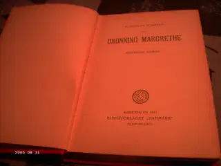 Dr. Margrethe 1.  Historisk roman