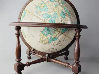 ⭐️· Vintage Globus på Træstander – ScanGlobe World