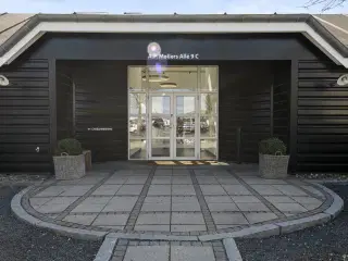 Perfekt kontor til 2 personer med adgang til mødelokale og meget mere👍🏼