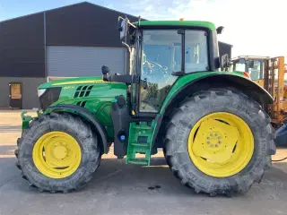 John Deere 6130M Hauer frontlift monteret