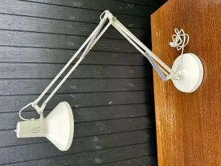 Luxo, Model L-1P (Hvid) m. fod 