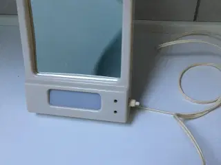 Vintage FOAM spejl med lys i.