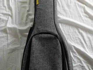 sopran ukulele med kraftig taske