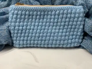 💦💦💧 Clutch 💦💦💧