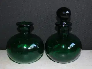 2 små grønne karafler