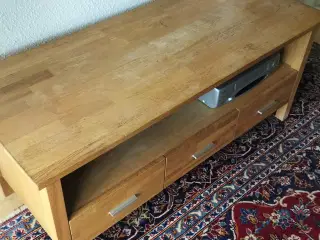 Tv Bord i eg
