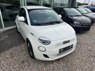 Fiat 500e 42 Icon