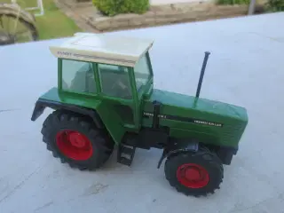 1 stk Modeltraktor Fendt Favorit 615 LSA