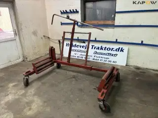 - - - Hjulvogn