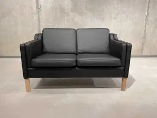 2 personers sofa i læder