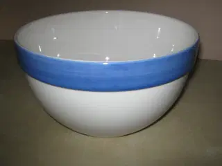 Skål i porcelæn - stor med blå kant