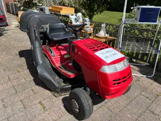 Jonsered 12,5 jo havetraktor med opsamler